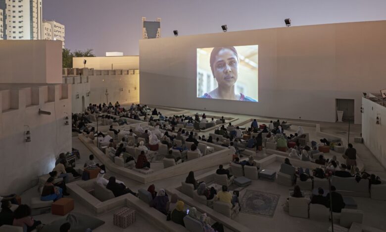 الشارقة للفنون تُعلن الفائزين بجوائز «منصة الشارقة للأفلام 6» 1 frp09s3j1k71b7upn