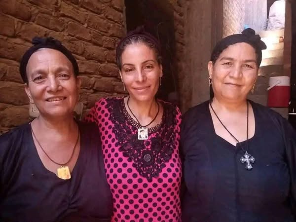 دميانة نصار فلاحة أمية من صعيد مصر حققت النجومية فى مهرجان كان السينمائى 1 469577274 3846631368934567 8371815574610219245 n