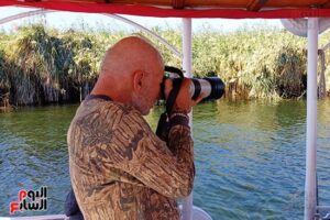 88389 مصور حياة برية فى أسوان