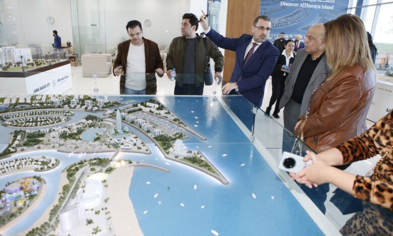 جمعية الصحفيين الاماراتية تنظم زيارة لعدد من الإعلاميين لمشروع " أجمل مكان " بالشارقة 1 WhatsApp Image 2025 01 16 at 13.27.09 636ebff8