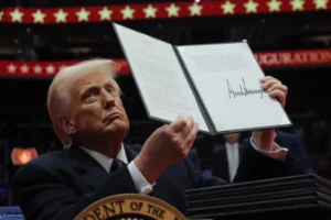 ترامب رئيساً للولايات المتحدة الأمريكية للمرة الثانية 2 c2bab384e7b3e0342f0c2b15cc4f7c39617be072 210125090625