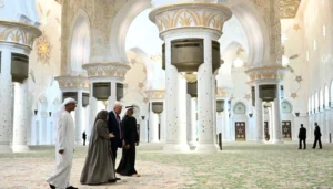 AFP 20250515 46U98QW v4 Preview UaeUsDiplomacySummit 171039