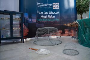 ضمن احتفالات مئة عام على تأسيسها .. "مكتبات الشارقة" تنشد "أغاني البحر والشعر" في واجهة كلباء المائية 4 5