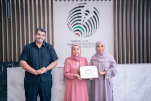 جمعية الصحفيين الإماراتية تختتم المرحلة الأولى برنامج "النخبة في الصحافة التحليلية" 5 WhatsApp Image 2025 09 19 at 2.06.27 PM