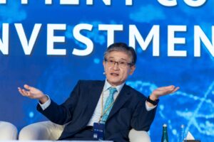 خبراء دوليون في "منتدى الشارقة للاستثمار 2025": الاقتصاد الأخضر يتطلب تفعيل الالتزامات البيئية وبناء منظومات متكاملة تدعم نمو الأسواق واستقرارها 2 3 18