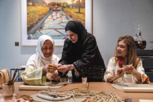 تقديراً لدور حرفة "التلي" الإماراتية في حفظ واستدامة التراث الثقافي .. إرثي يواصل ترسيخ مكانة الشارقة "مدينة للحرف والفنون الشعبية" 4 3 25