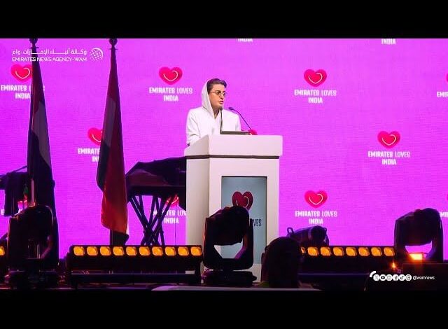 نورة الكعبي تشارك أبناء الجالية الهندية الاحتفاء بخصوصية تراثهم الثقافي والحضاري في الإمارات 1 ifa08bf01k91rovpd