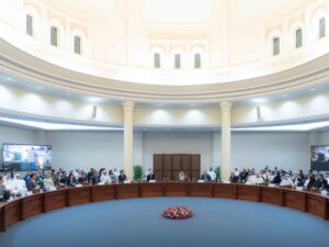 حاكم الشارقة يشهد حفل رابطة خريجي جامعة إكستر البريطانية في الخليج 3 jiy08dd21k91pyepd