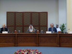 حاكم الشارقة يشهد حفل رابطة خريجي جامعة إكستر البريطانية في الخليج 2 n6u08dd11k91pyepd