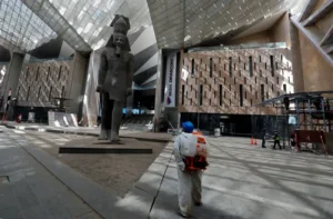 توقعات بعوائد تاريخية للسياحة المصرية بعد افتتاح المتحف الكبير 2 0fed8ffd 5728 4bf3 9606 26fa8a664267