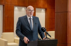 عقب اتفاقية وقعتها "الشارقة للكتاب" مع "مؤسسة التاريخ والثقافة" البولندية الشارقة ضيف شرف معرض وارسو الدولي للكتاب 2026 5 3 38