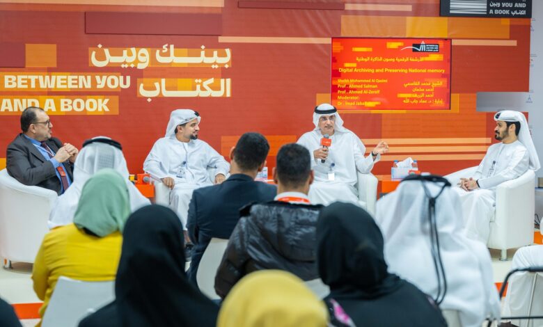 دار الوثائق في الشارقة تستعرض جهودها في الأرشفة الرقمية وصون الذاكرة الوطنية في "الشارقة الدولي للكتاب"2025 1 5 25