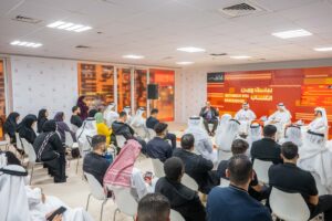 دار الوثائق في الشارقة تستعرض جهودها في الأرشفة الرقمية وصون الذاكرة الوطنية في "الشارقة الدولي للكتاب"2025 6 6 15