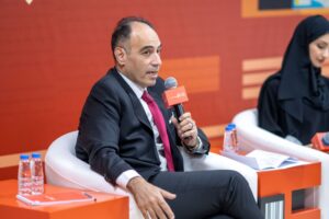 الدولي للكتاب: الإبداع الأسري يصنع جيلاً قادراً على التغيير والتفكير النقدي 4 fhpe