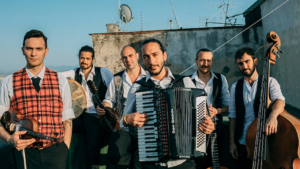 بتنظيم من هيئة الشارقة للاستثمار والتطوير (شروق).. "جاز على الجزيرة" يعود بنسخته الثانية مستضيفاً أربعة من أبرز النجوم العالميين المرشحين والفائزين بـ"غرامي" في جزيرة النور بالشارقة 3 2 Ars Nova Napoli