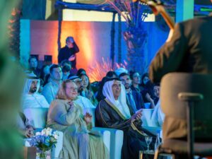 سعود بن صقر يشهد العرض الدولي الأول للأمسية الموسيقية الفنلندية "الطائر الأزرق" 4 3i309knd1k91s4fpd