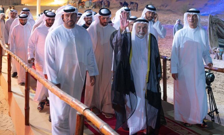 سلطان القاسمي يشهد انطلاق فعاليات الدورة التاسعة من مهرجان الشارقة للمسرح الصحراوي 1 4bg09ntv1k902gqpd