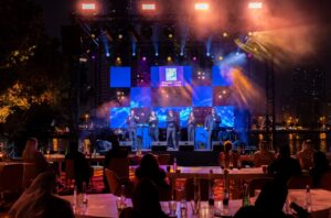 بتنظيم من هيئة الشارقة للاستثمار والتطوير (شروق).. "جاز على الجزيرة" يعود بنسخته الثانية مستضيفاً أربعة من أبرز النجوم العالميين المرشحين والفائزين بـ"غرامي" في جزيرة النور بالشارقة 2 5 1