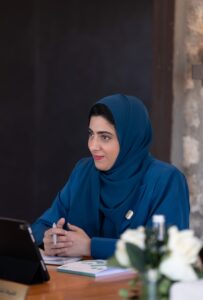 بدور القاسمي تترأس اجتماع مجلس أمناء "كلمات" وتضع خارطة توسّع العمل الإنساني والمعرفي لعام 2026 10 9