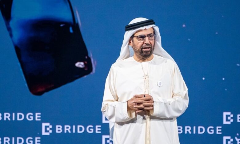 "الإمارات تصنع نموذجاً للإنسانية".. علي النعيمي يروي لجمهور "قمة بريدج" حكاية وطن يبني المستقبل بالاحترام والتمكين 1 9oa09lnh1k9050ppn