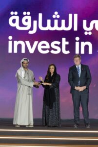 لقاء خريجي الجامعة الأميركية في الشارقة يجمع أكثر من 900 خريجًا في أمسية تحتفي بالتضامن والتمكين والأثر 11 13 1