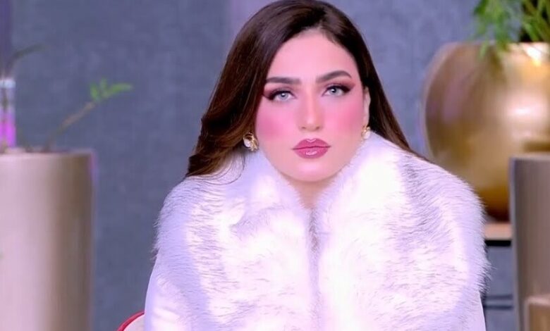 جمال المذيعة المصرية ياسمين عز يشعل أزمة بين داعية أزهري وعلاء مبارك 1 69d4bbec4c59b7525f5f2db4